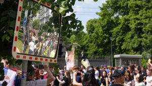 „Dosta nam je obećanja, penzioneri su gladni“: Kako Frans pres piše o današnjim protestima?