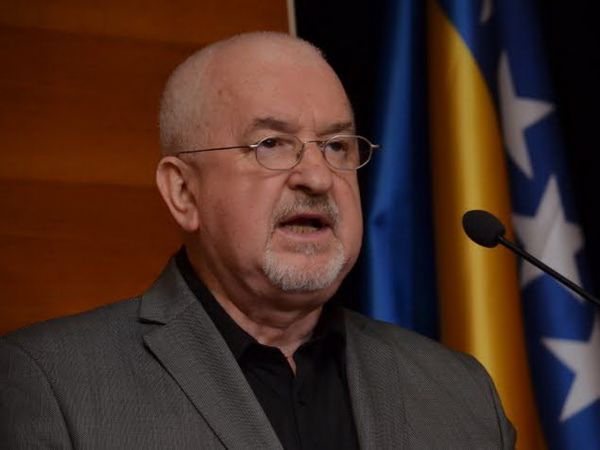 Dr. Cerić o “Deklaraciji o zajedničkom jeziku”: Samo su Bošnjaci/Bosanci fasovali genocid u zajedništvu