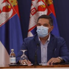 Dr Lađević izdao upozorenje! Osobe u punoj snazi na meti infekcije: Lečenje dugotrajno i mučno!