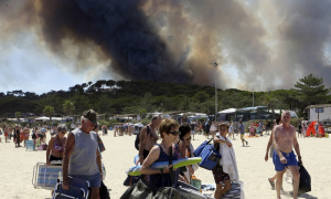Drama na Azurnoj obali: Zbog požara evakuisano 12.000 ljudi! (FOTO, VIDEO)