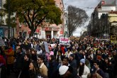 Drama u prestonici – nekoliko hiljada ljudi na ulicama: Nema dovoljno novca FOTO