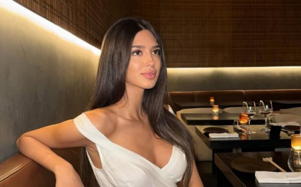 Drastična promena: Đina Džinović otopila usne, pogledajte kako izgleda bez filera FOTO