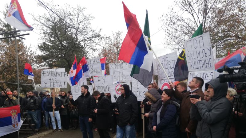 Drugi dan protesta u Severnoj Mitrovici