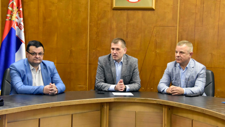 Državni sekretar MUP: Ponosan sam na policijske službenike koji su obezbeđivali skup Budućnost Srbije (FOTO)