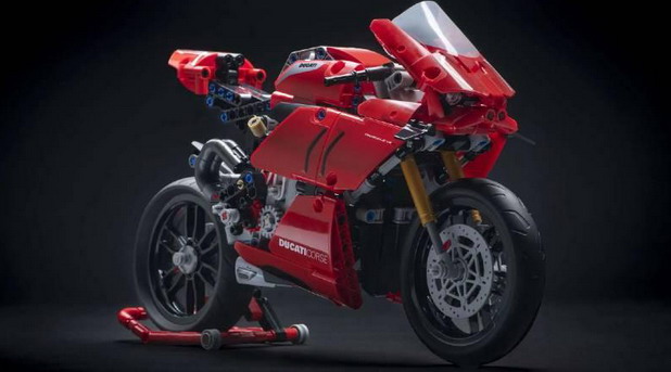Ducati Panigale V4 R od Lego kocki