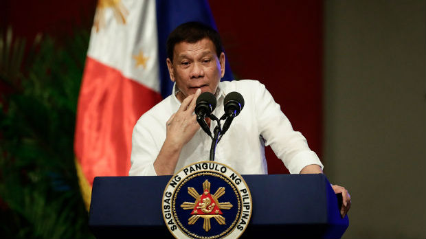 Duterte: Pucajte na mene ako postanem diktator