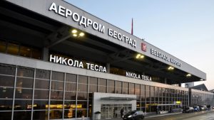 Dva aviona prinudno sletela na beogradski aerodrom, putnicima pozlilo