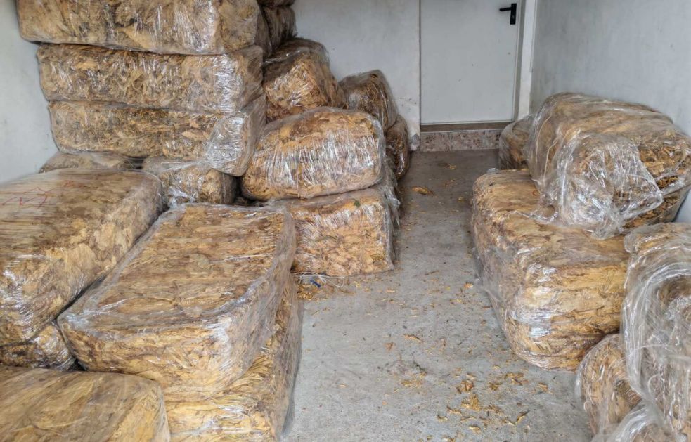 Dva lica iz Kovina lišena slobode, kod njih pronađeno 400 kilograma duvana