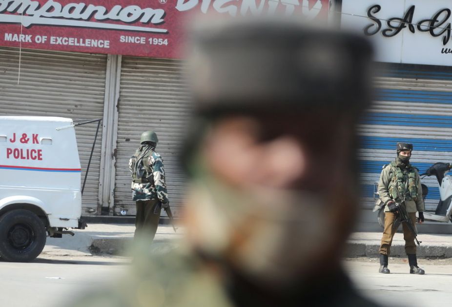 Dva pakistanska i indijski vojnik poginuli u Kašmiru