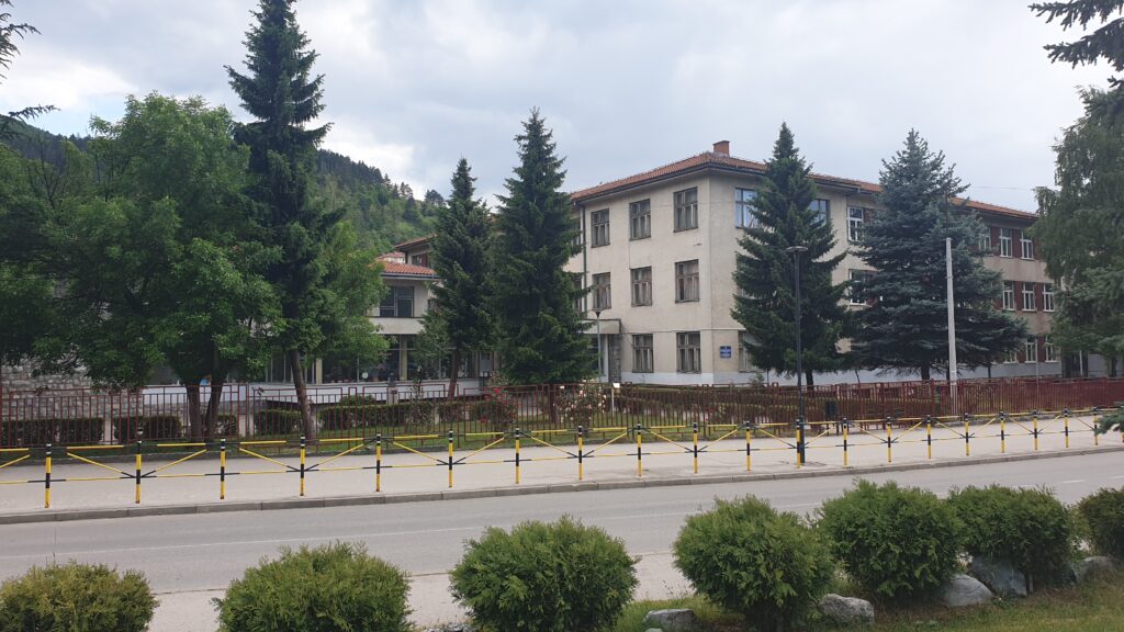 Dve škole iz Prijepolja u trci za opremanjem informatičkog kabineta