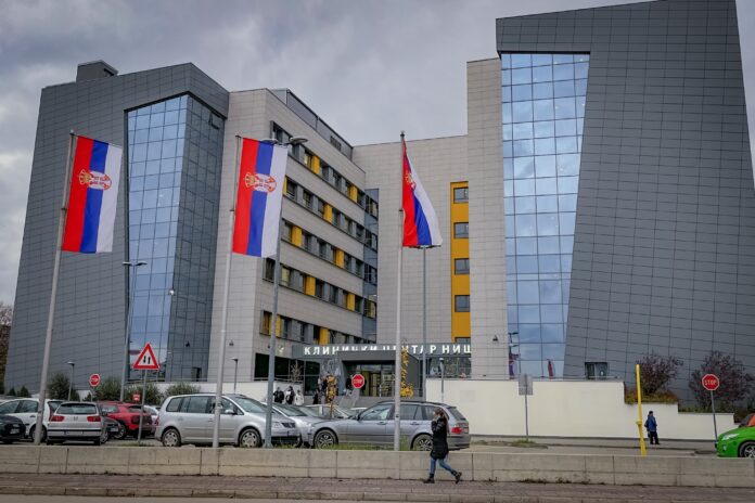 Dvogodišnji dečak iz Leskovca sa teškim opekotinama primljen u UKC Niš
