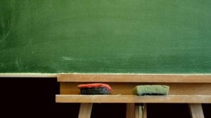 Dvoje učenika gimnazije iz Novog Sada u samoizolaciji, sve manje đaka u školi