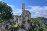 Dvorac iz bajke zbunjujućeg imena: Jedan je od najlepših u Evropi, a turisti ga obožavaju FOTO