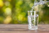 Džabe pijete toliko vode, nećete biti hidrirani: Samo jedan napitak je spas