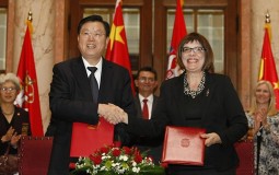 
					Džang i Gojković o produbljivanju saradnje Srbije i Kine 
					
									