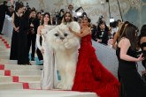 Džared Leto na Met Gali u kostimu mačke Karla Lagerfelda FOTO