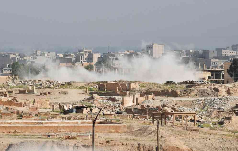 Džihadisti gube na svim frontovima: Žestoke pustinjske borbe na istoku Sirije (MAPA)