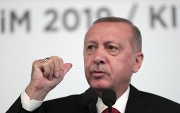 
					Džonson i Erdogan razgovarali o turskoj ofanzivi, žele sastanak s Merkel i Makronom 
					
									