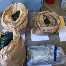 EFIKASNA AKCIJA NOVOSADSKE POLICIJE! Uhapšena dva dilera, pronađeno 34 kilograma marihuane 