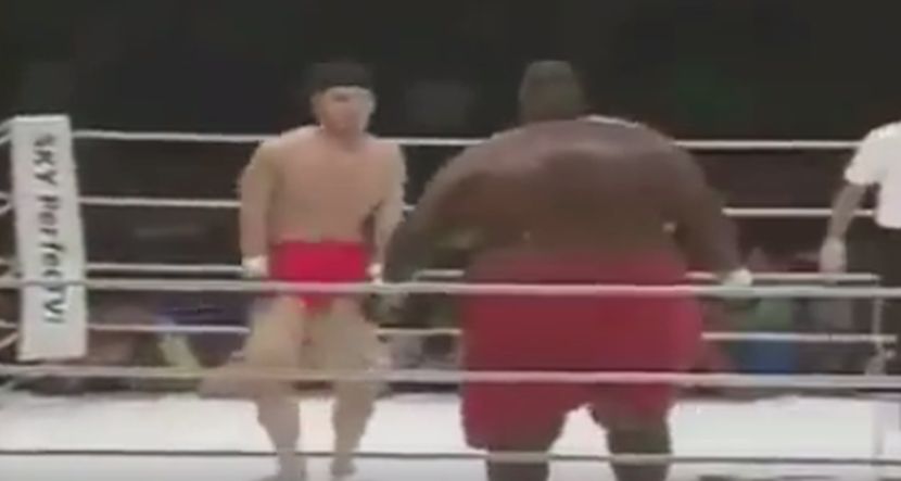 EKSPERIMENT! Šta se desi kad rvač od 270 kila napadne MMA borca od 74kg? (VIDEO)