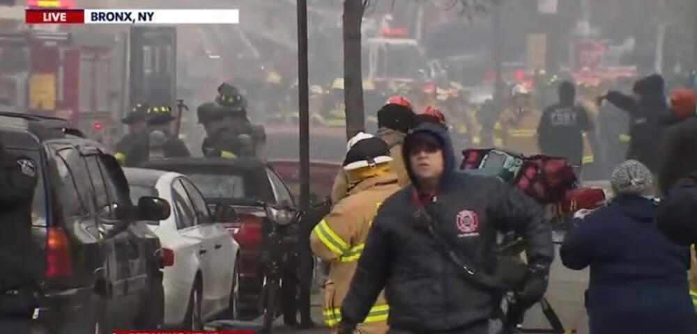 EKSPLOZIJA I URUŠAVANJE ZGRADE U NJUJORKU: Poginula jedna, ranjeno 9 osoba VIDEO
