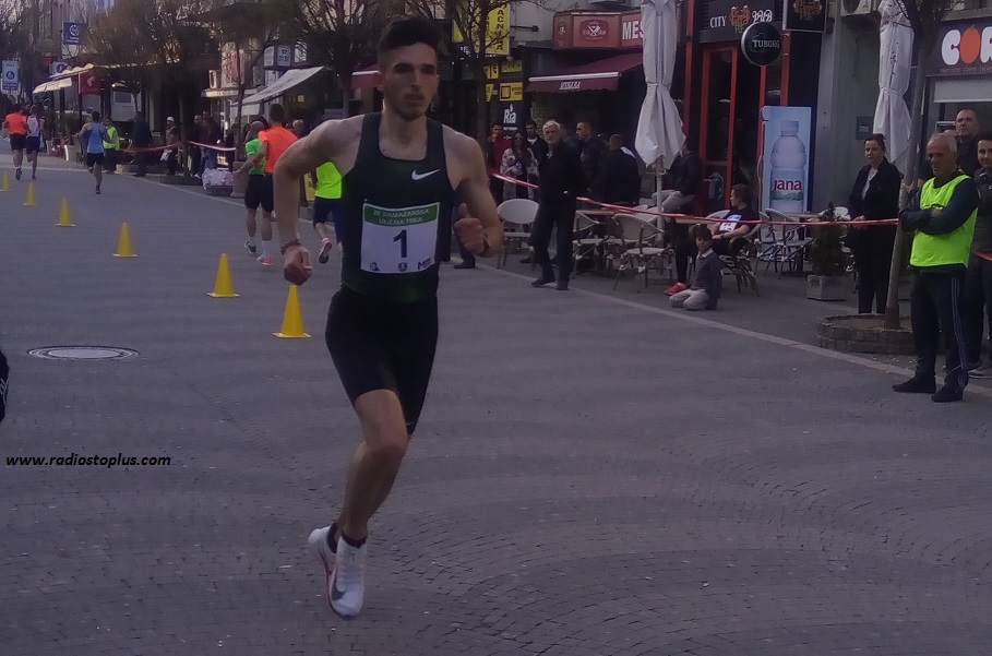 ELZAN BIBIĆ PONOVO NAJBRŽI: Atletičar Novog Pazara pobjednik 20. Ramazanske ulične trk