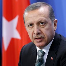 ERDOGANOVA ODLUKA UZDRMALA TURSKU: Najniža vrednost turske lire