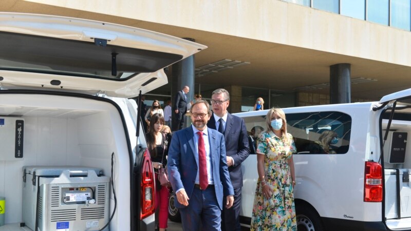 EU isporučila Srbiji 26 vozila za prevoz vakcina 