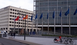 EU o novom francuskom zakonu: Omogućiti novinarima da rade slobodno i bezbedno