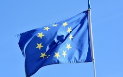 
					EU otvorena za ograničeni trgovinski dogovor sa SAD 
					
									