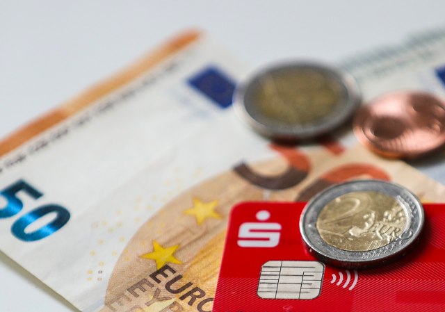 EU spušta proviziju za prekogranična plaćanja u evrima