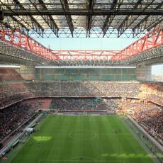 EUFORIJA NA APENINIMA: Najbogatiji čovek na svetu KUPUJE Milan i pravi NOVI stadion!