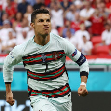 EURO - PRESEK DANA: Ronaldo u zaršnici slomio Mađare, autogol presudio Pancerima (VIDEO)