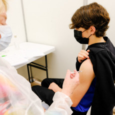 EVROPSKI ŠAMPION U VAKCINACIJI UVODI TREĆU DOZU: Kako izgleda britanski plan za dodatnu imunizaciju protiv korone