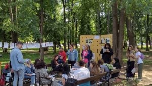 Edukacija, animacija i kreacija, a ni lepota ne fali: Akcija Branimo znanje(m) u kragujevačkom Velikom parku (FOTO)
