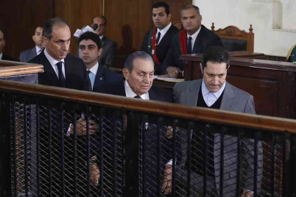 Egipat: Dva bivša predsednika u istoj sudnici