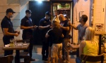Eksiraju piće kad vide patrolu: Reporteri sa Komunalnom milicijom kontrolisali ugostitelje