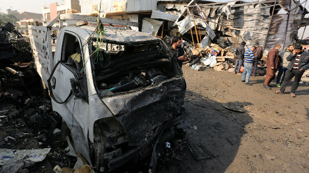 Eksplozija automobila u Bagdadu, desetine ljudi poginule