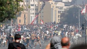 Eksplozija u Bejrutu: Pucnji na ulicama, demonstranti upali u zgradu Ministarstva spoljnih poslova