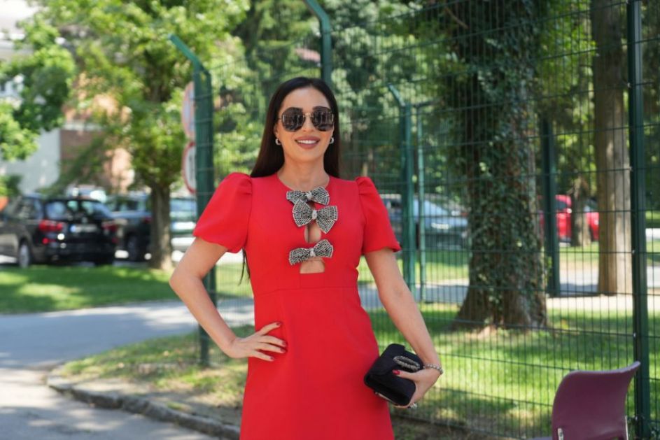Elegantne, nosive i stoje baš svima: Sandale Cece Ražnatović treba da ima svaka žena FOTO