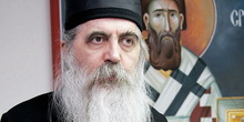Episkop Irinej: Mislimo svojom glavom i nećemo ćutati o Kosmetu