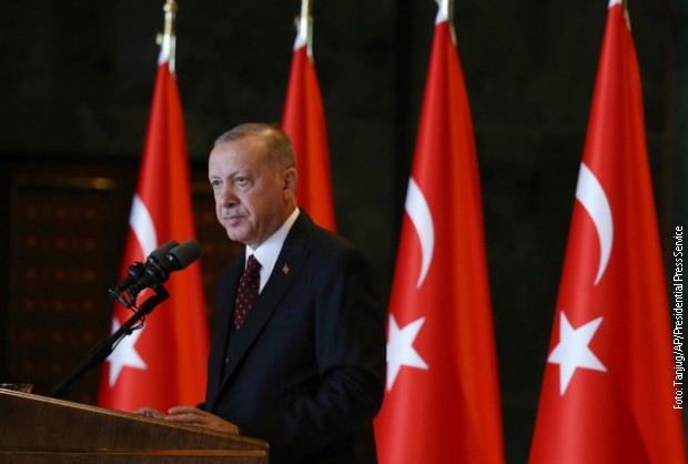 Erdoğan: Turska će svoje interese braniti i silom