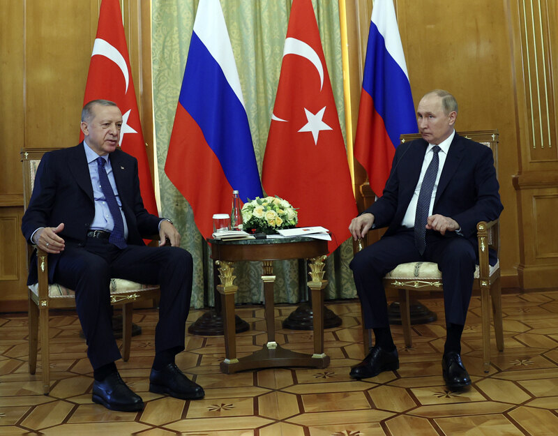 Erdogan nudi da bude domaćin sastanka Putin - Zelenski