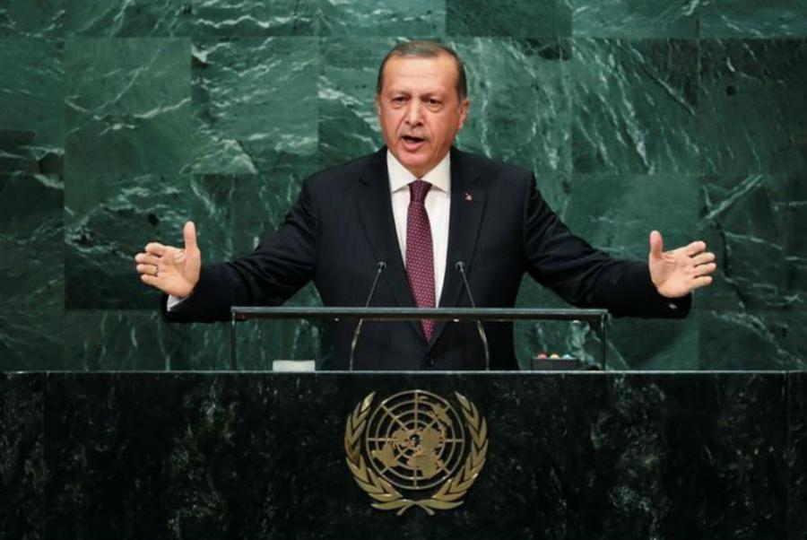 Erdogan optužio SAD da naoružava ‘teroriste’