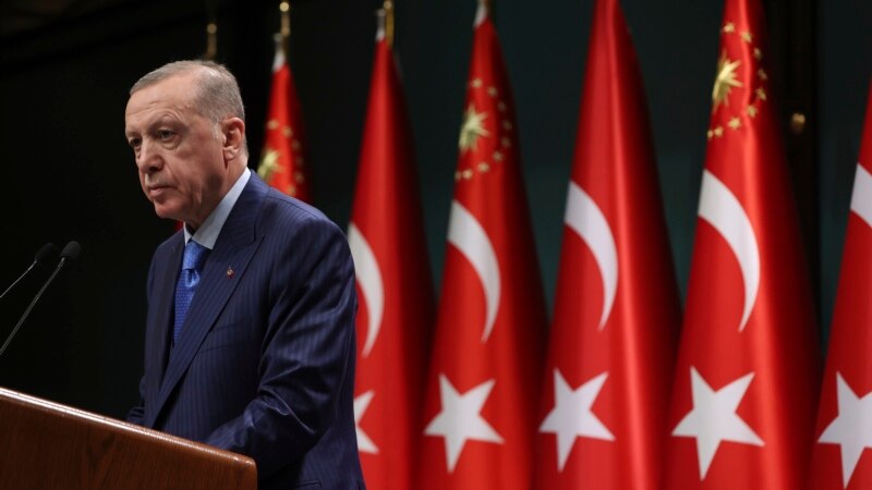 Erdogan blokira ulazak Švedske u NATO, Finska za pauzu u razgovorima sa Turskom 