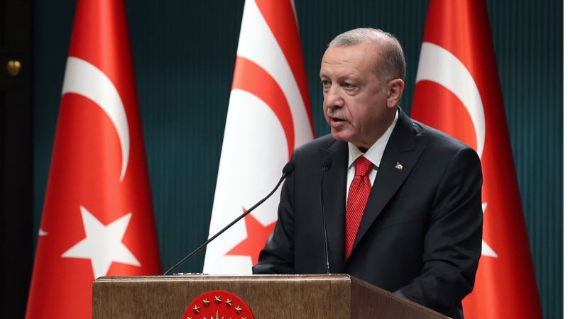 Erdogan pozvao Turke da bojkotuju francusku robu