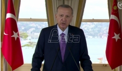 Erdogan se nada da će se Francuska što pre otarasiti Makrona