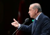 Erdogan opet na čelu partije, tuča pristalica da ga vide