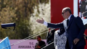 Erdogan se zahvaljuje Tačiju, ali kritikuje Haradinaja