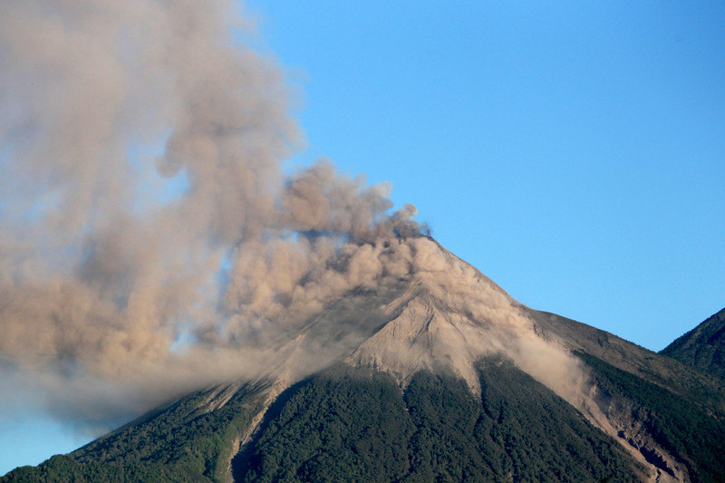 Erupcija vulkana Sinabung u Indoneziji, nema povređenih